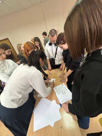 Обучающиеся 9а класса приняли участие в Фестивале науки в СГТУ имени Гагарина Ю.А..