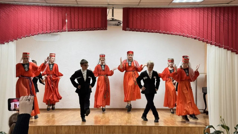 Фестиваль национальных культур «В дружбе народов- сила России» в МОУ «СОШ № 24 им. В. И. Пономаренко»: путешествие по многонациональному Саратову.